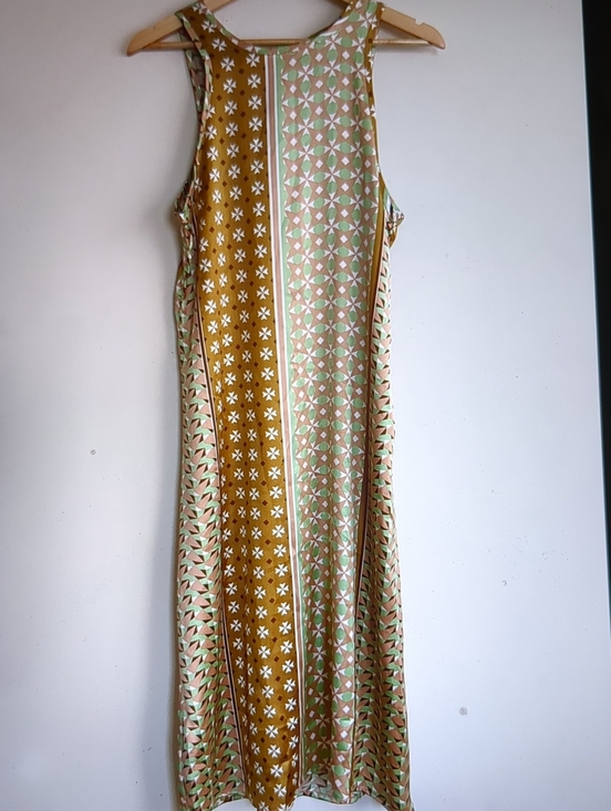 House of Harlow 1960 Dresses & Skirts - NWT Revolve House of Harlow 1960 Dress Gold Green Satin Geometric Floral Midi